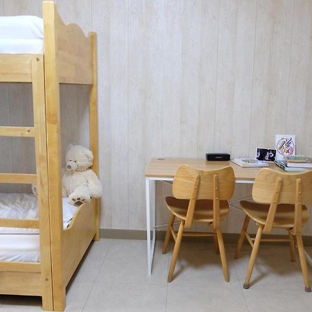 One Percent Hostel Jeonju Exterior photo